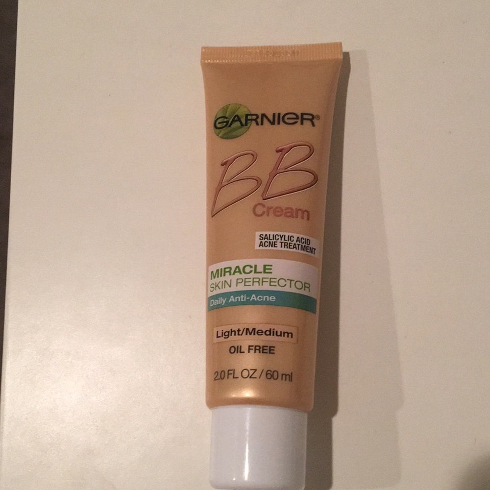 Garnier Anti-acne skin pefector BB cream